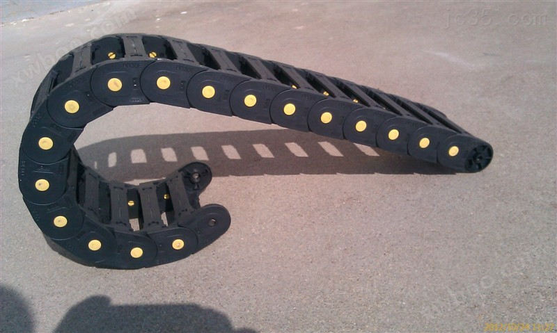重型钢铁机械桥式钢制拖链